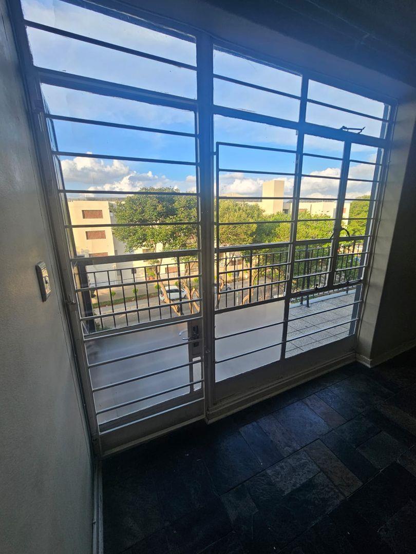 To Let 2 Bedroom Property for Rent in Glenhazel Gauteng