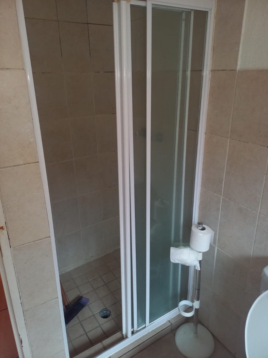 2 Bedroom Property for Sale in Edleen Gauteng