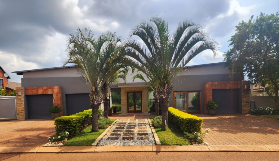 4 Bedroom Property for Sale in Zambezi Country Estate Gauteng