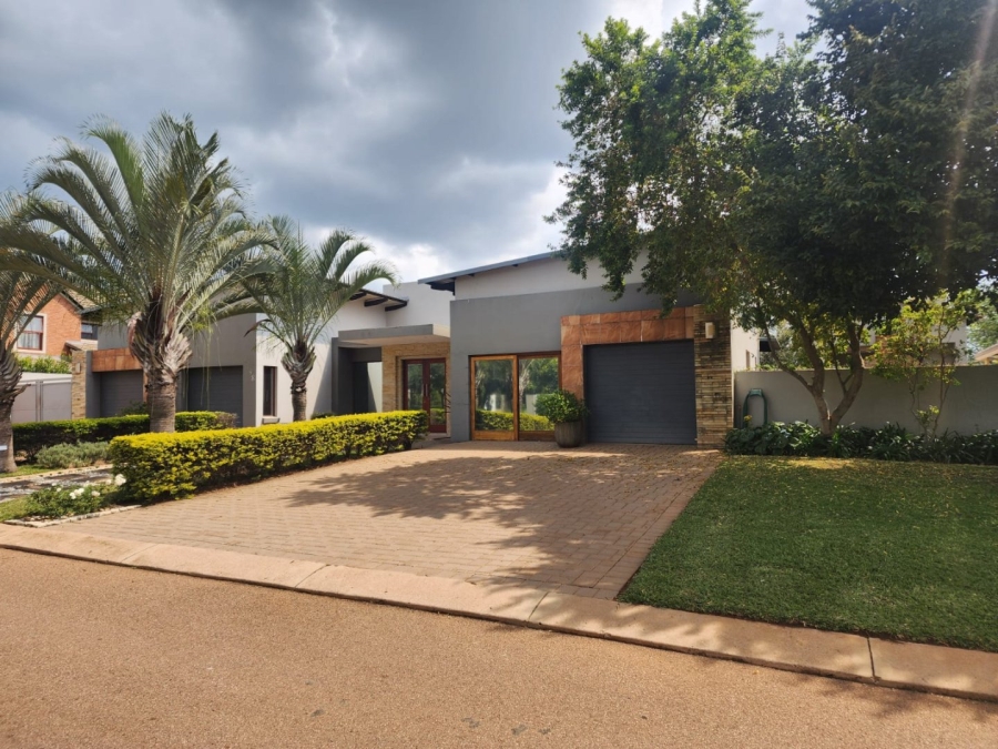 4 Bedroom Property for Sale in Zambezi Country Estate Gauteng