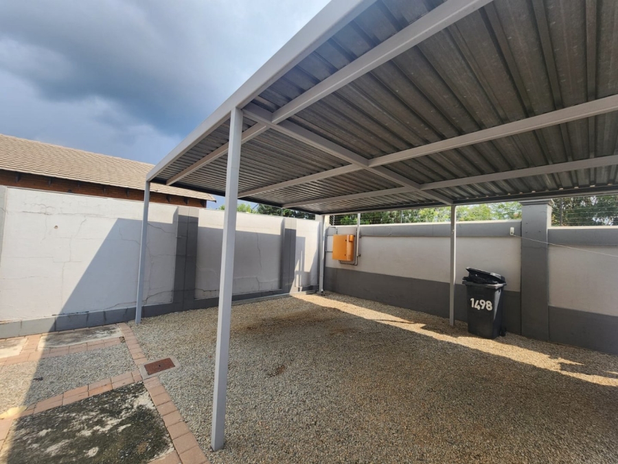 4 Bedroom Property for Sale in Zambezi Country Estate Gauteng