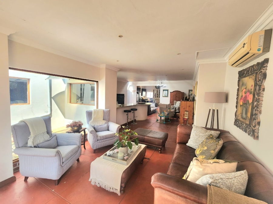 4 Bedroom Property for Sale in Zambezi Country Estate Gauteng