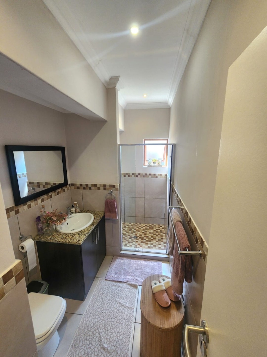 4 Bedroom Property for Sale in Zambezi Country Estate Gauteng