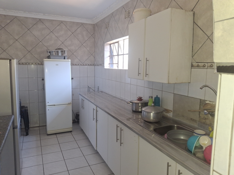 3 Bedroom Property for Sale in Birchleigh North Gauteng