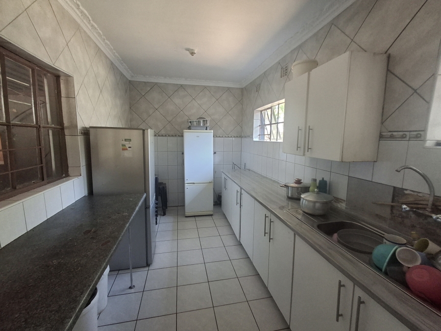 3 Bedroom Property for Sale in Birchleigh North Gauteng