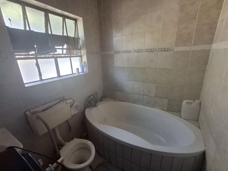 3 Bedroom Property for Sale in Birchleigh North Gauteng