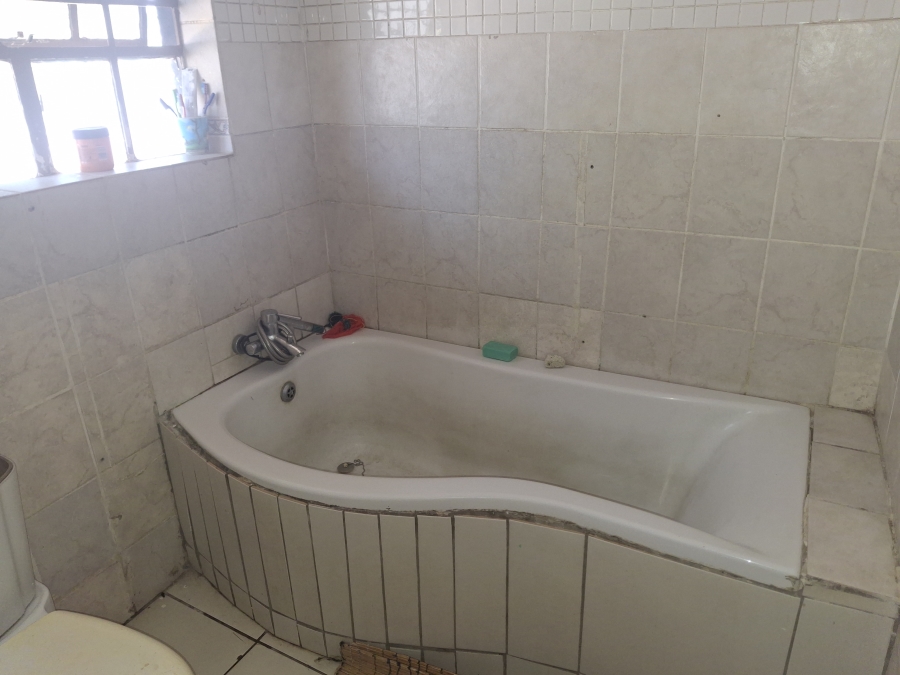 3 Bedroom Property for Sale in Birchleigh North Gauteng