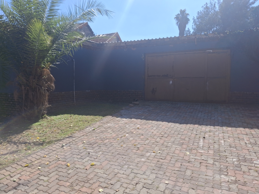 3 Bedroom Property for Sale in Birchleigh North Gauteng