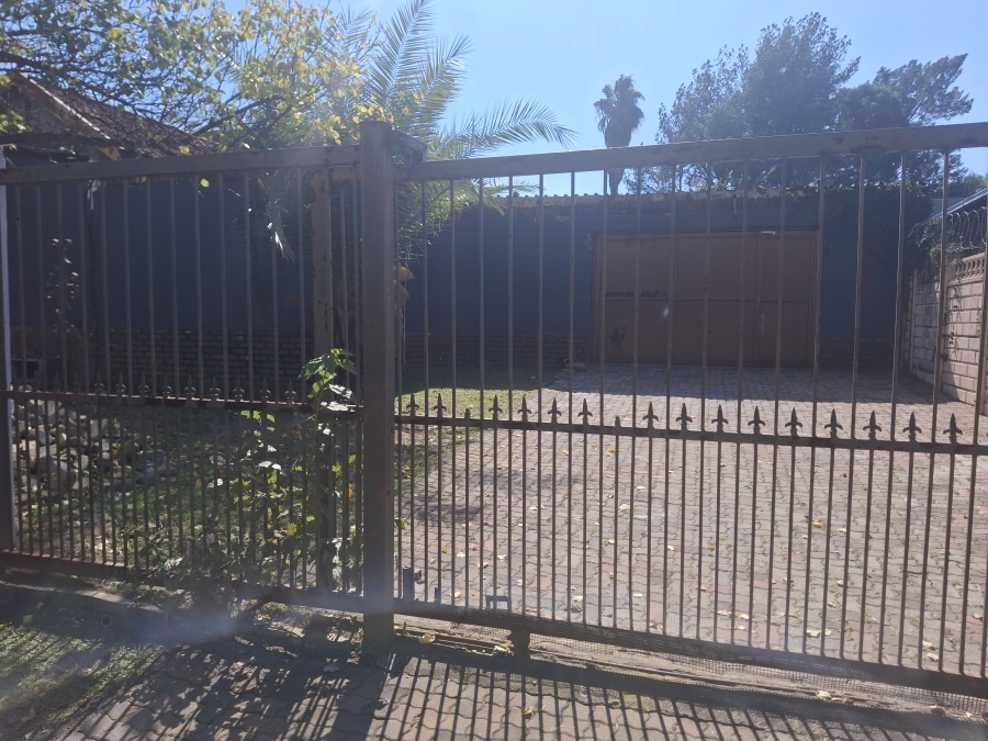 3 Bedroom Property for Sale in Birchleigh North Gauteng