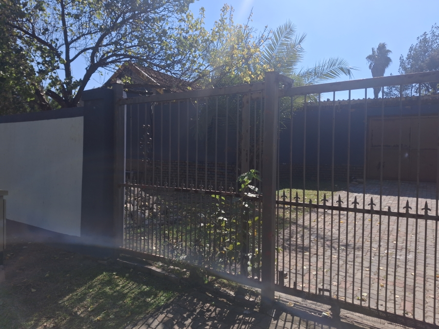 3 Bedroom Property for Sale in Birchleigh North Gauteng