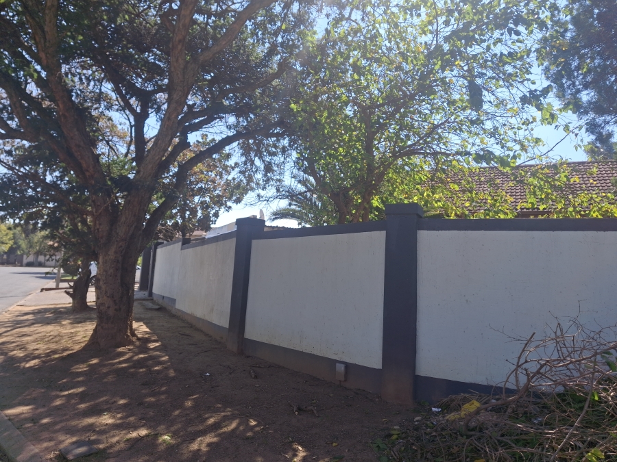 3 Bedroom Property for Sale in Birchleigh North Gauteng