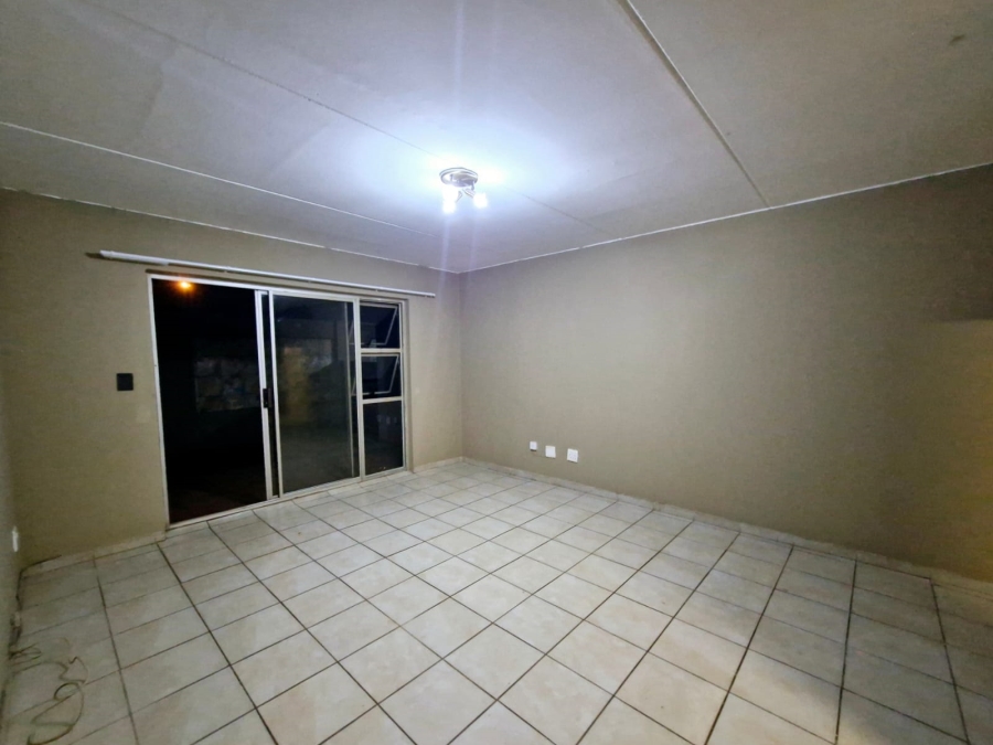 2 Bedroom Property for Sale in Minnebron Gauteng