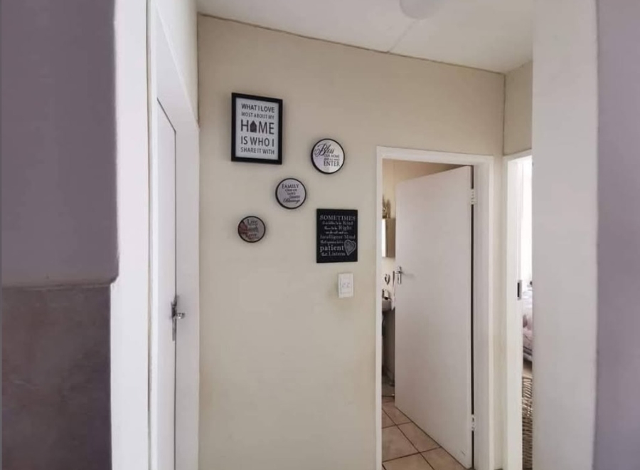 2 Bedroom Property for Sale in Minnebron Gauteng