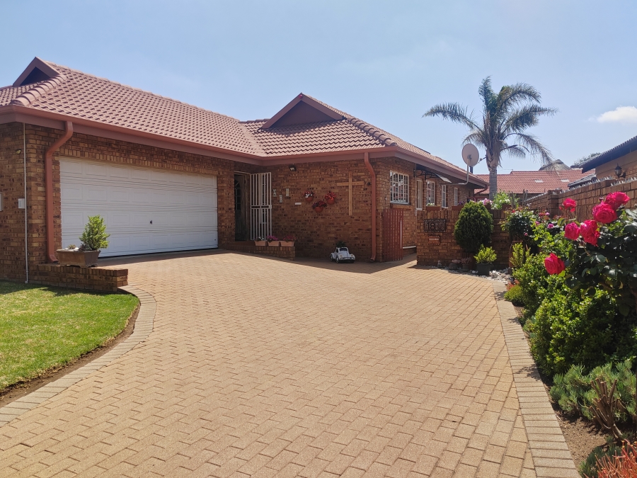 3 Bedroom Property for Sale in Sunair Park Gauteng