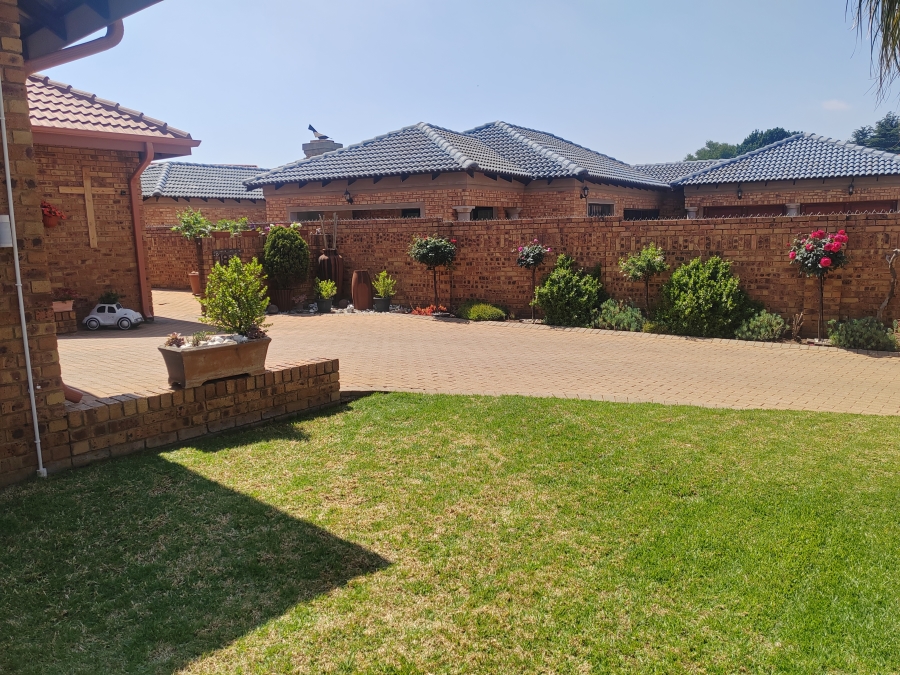 3 Bedroom Property for Sale in Sunair Park Gauteng