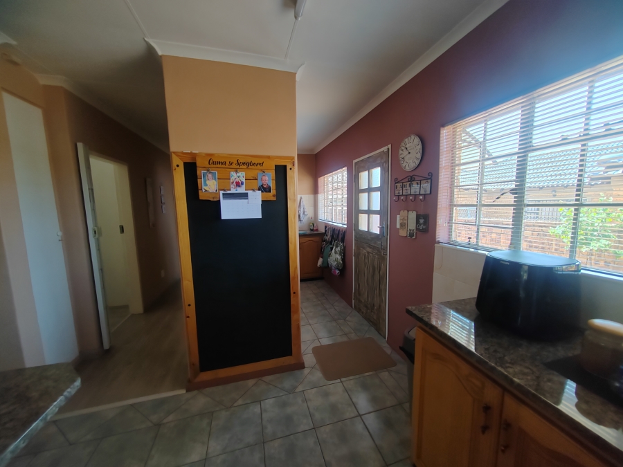 3 Bedroom Property for Sale in Sunair Park Gauteng