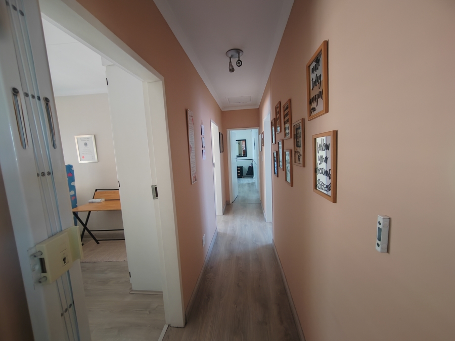 3 Bedroom Property for Sale in Sunair Park Gauteng