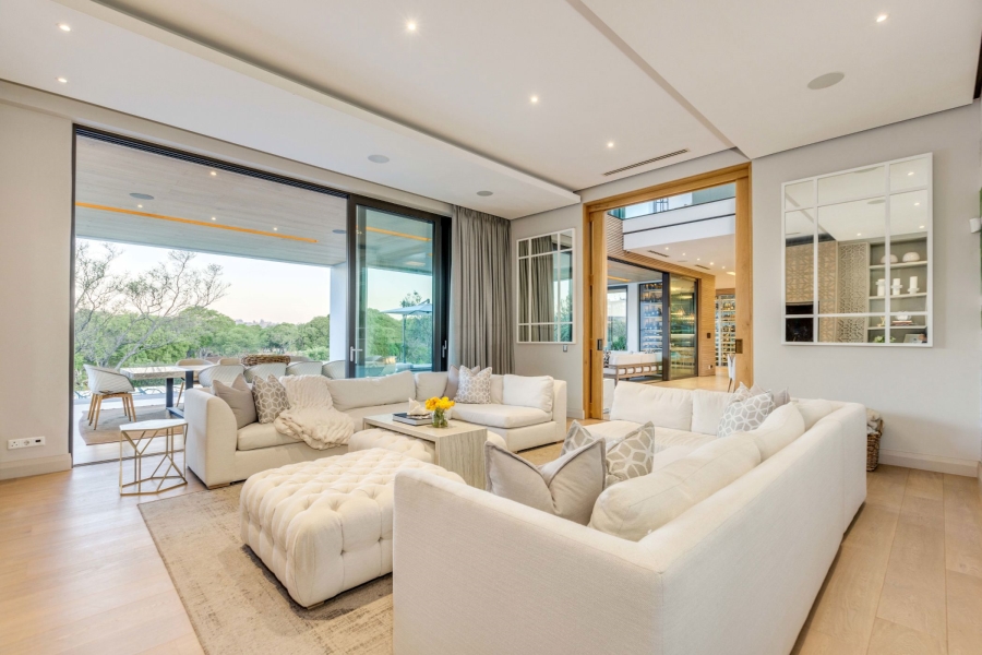 5 Bedroom Property for Sale in Helderfontein Estate Gauteng