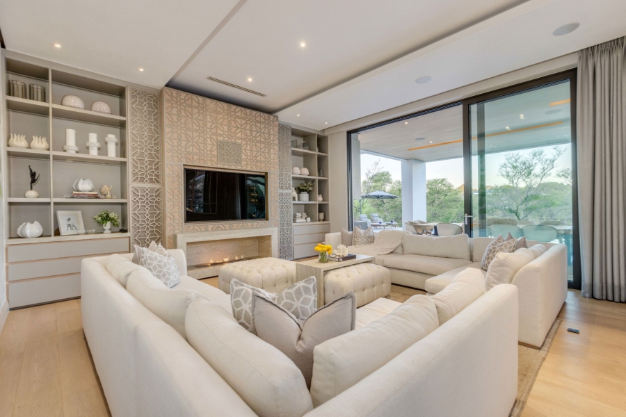 5 Bedroom Property for Sale in Helderfontein Estate Gauteng