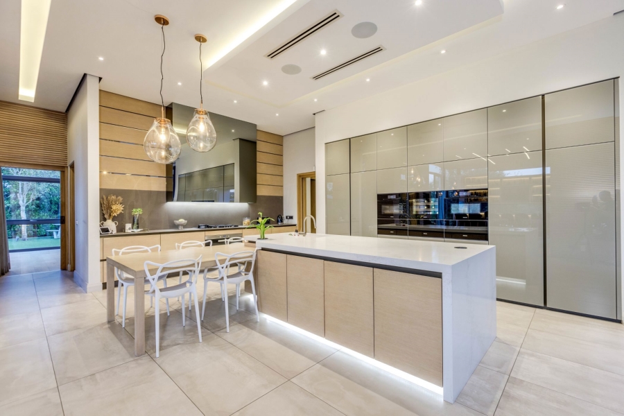 5 Bedroom Property for Sale in Helderfontein Estate Gauteng