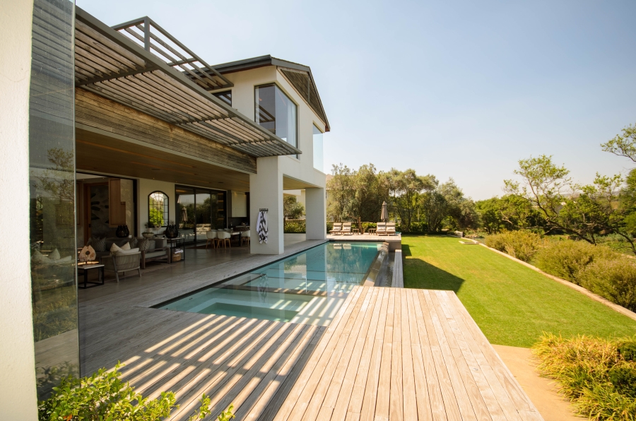 5 Bedroom Property for Sale in Helderfontein Estate Gauteng