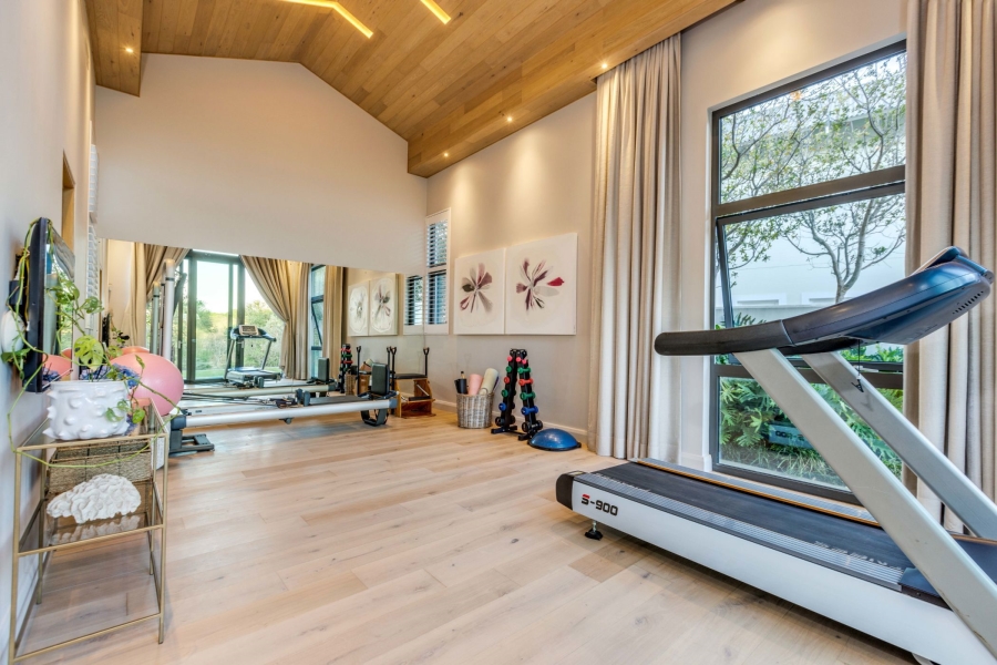 5 Bedroom Property for Sale in Helderfontein Estate Gauteng