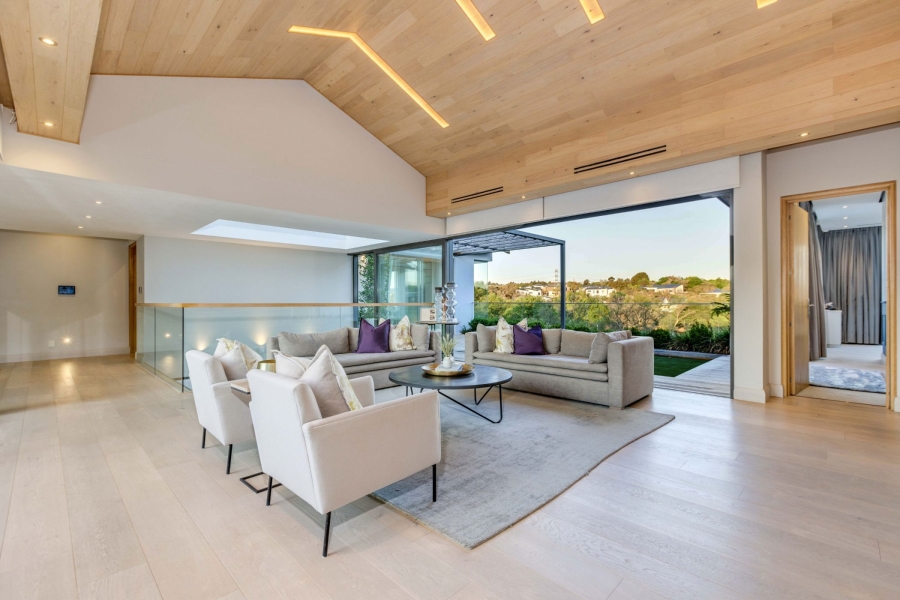 5 Bedroom Property for Sale in Helderfontein Estate Gauteng