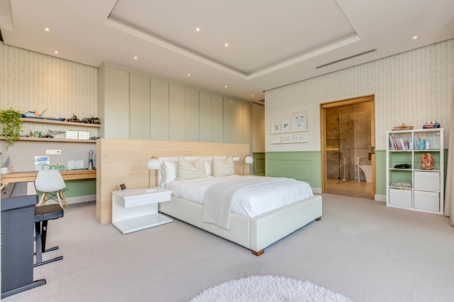 5 Bedroom Property for Sale in Helderfontein Estate Gauteng