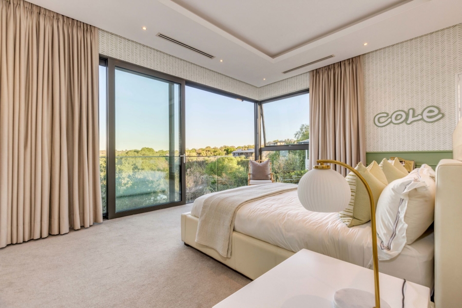 5 Bedroom Property for Sale in Helderfontein Estate Gauteng