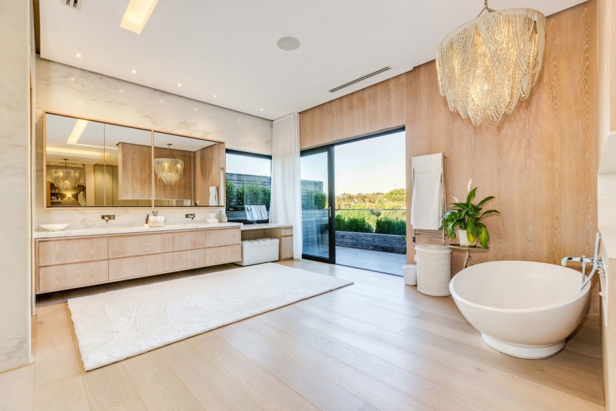 5 Bedroom Property for Sale in Helderfontein Estate Gauteng