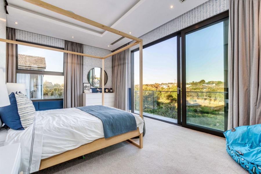 5 Bedroom Property for Sale in Helderfontein Estate Gauteng