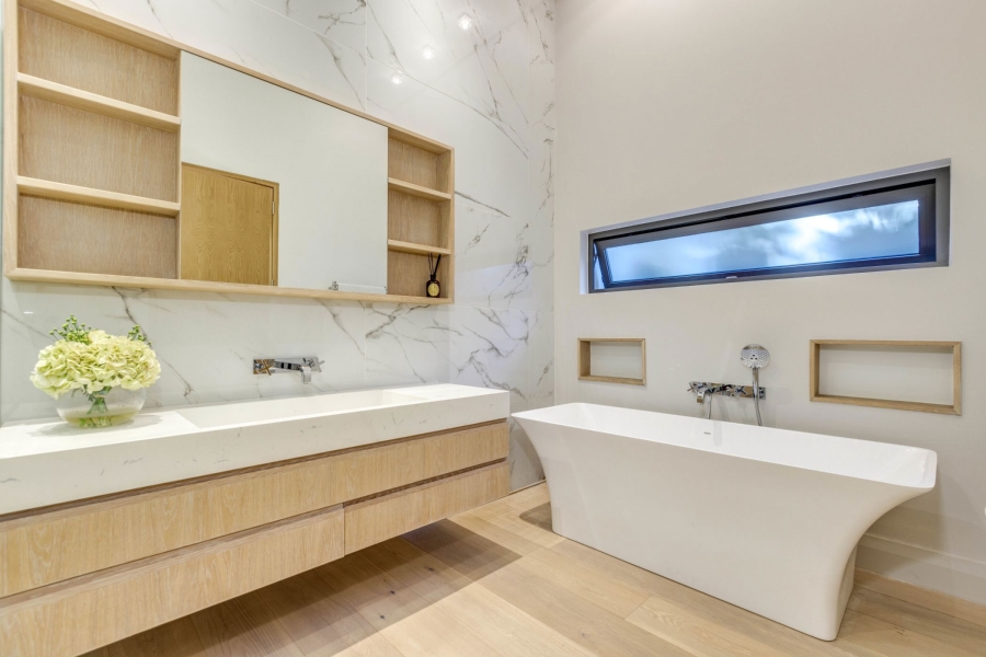 5 Bedroom Property for Sale in Helderfontein Estate Gauteng