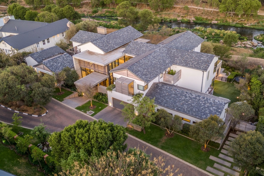 5 Bedroom Property for Sale in Helderfontein Estate Gauteng