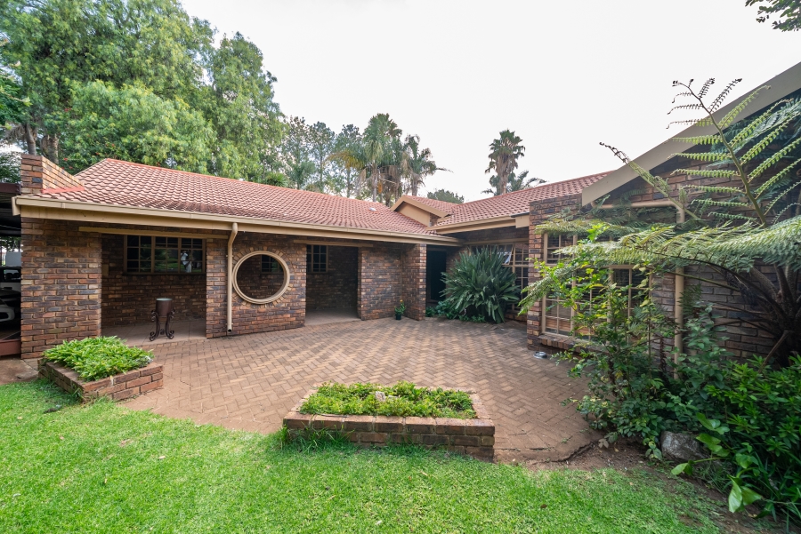 3 Bedroom Property for Sale in Sonneveld Gauteng