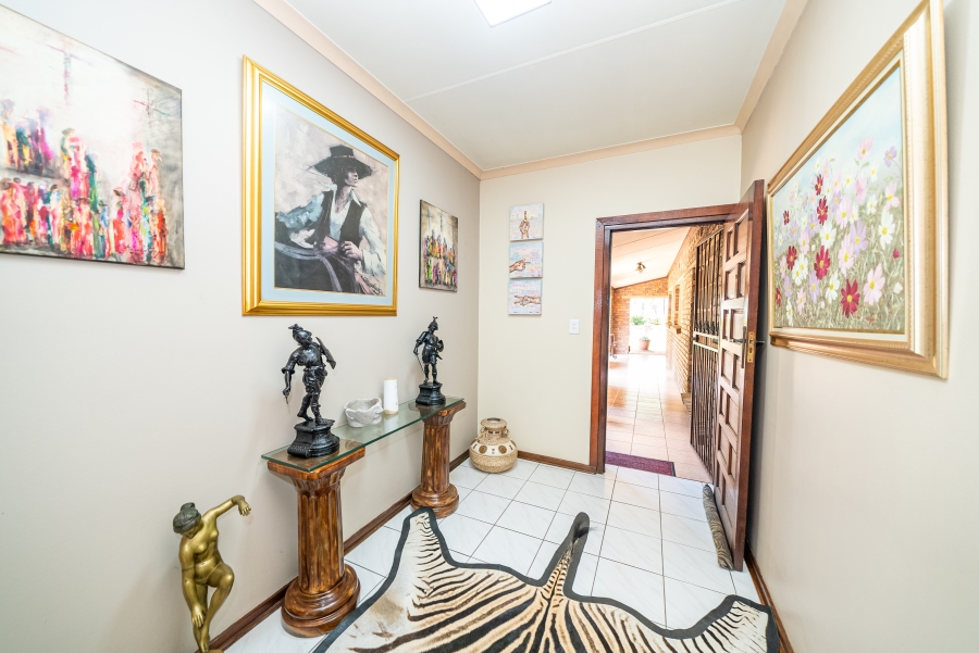 3 Bedroom Property for Sale in Sonneveld Gauteng