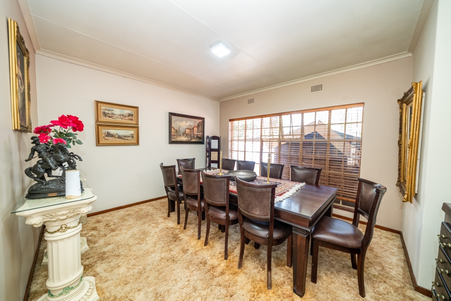 3 Bedroom Property for Sale in Sonneveld Gauteng