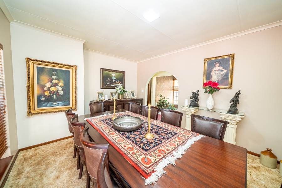 3 Bedroom Property for Sale in Sonneveld Gauteng