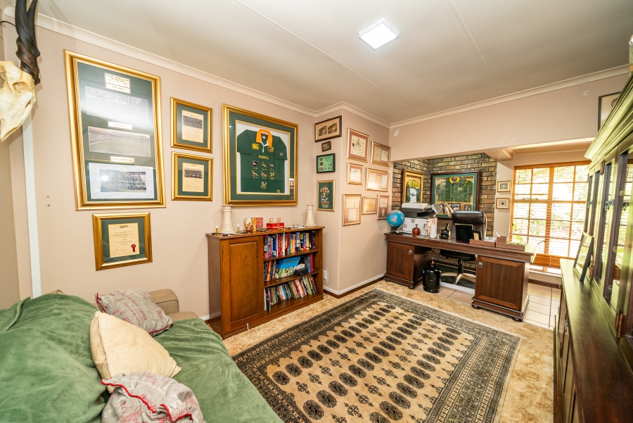 3 Bedroom Property for Sale in Sonneveld Gauteng