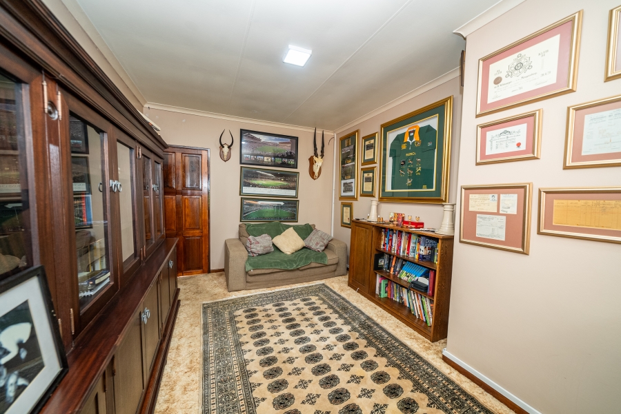 3 Bedroom Property for Sale in Sonneveld Gauteng