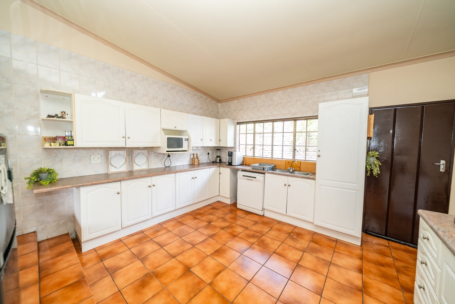 3 Bedroom Property for Sale in Sonneveld Gauteng