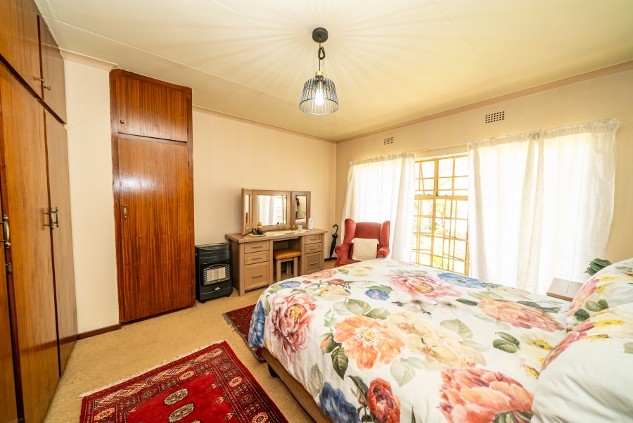 3 Bedroom Property for Sale in Sonneveld Gauteng