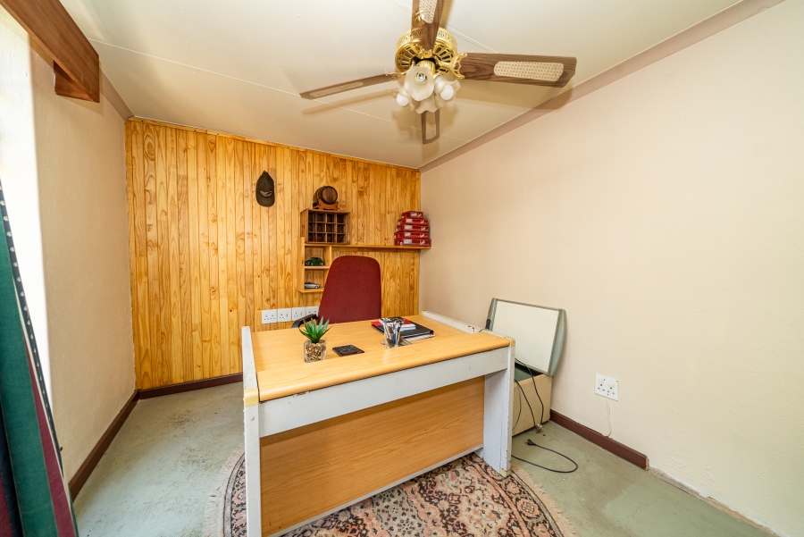 3 Bedroom Property for Sale in Sonneveld Gauteng