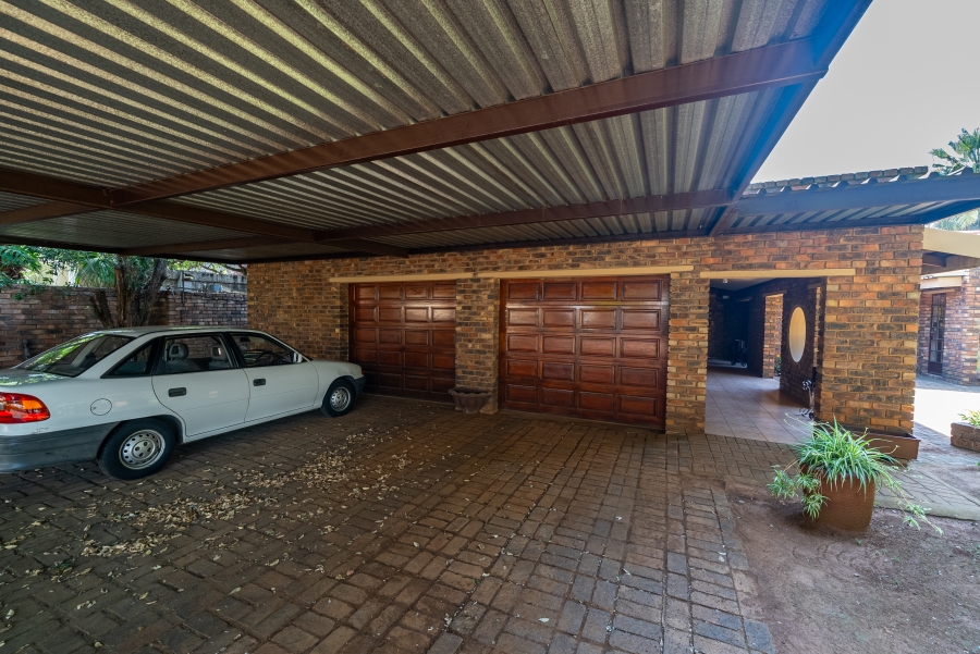 3 Bedroom Property for Sale in Sonneveld Gauteng