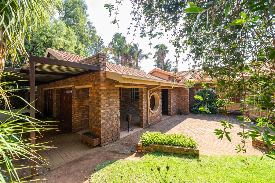 3 Bedroom Property for Sale in Sonneveld Gauteng