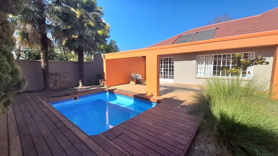 5 Bedroom Property for Sale in Three Rivers Gauteng