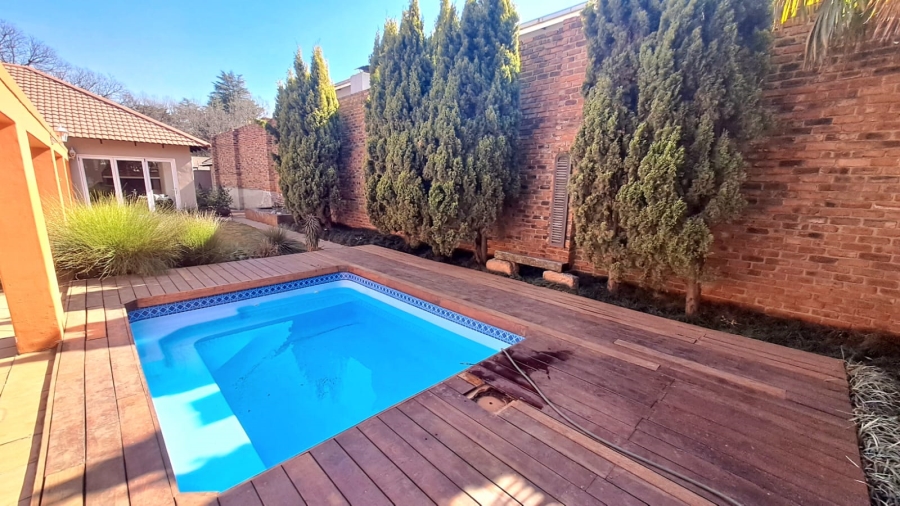5 Bedroom Property for Sale in Three Rivers Gauteng