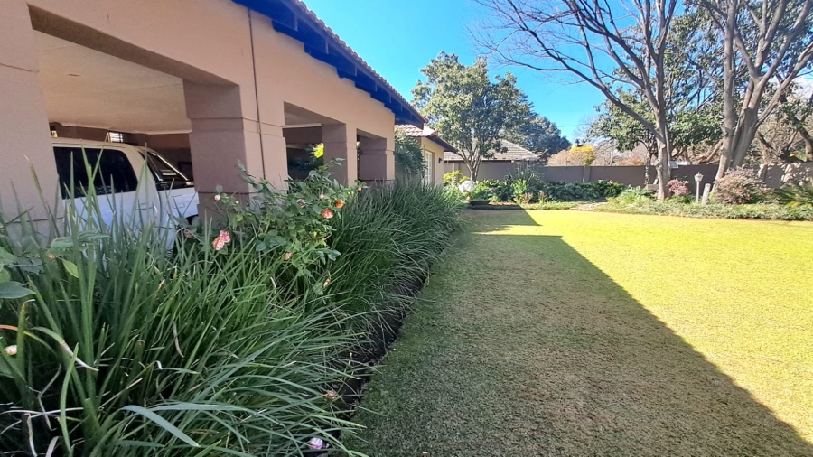5 Bedroom Property for Sale in Three Rivers Gauteng