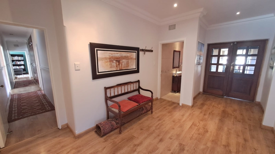 5 Bedroom Property for Sale in Three Rivers Gauteng