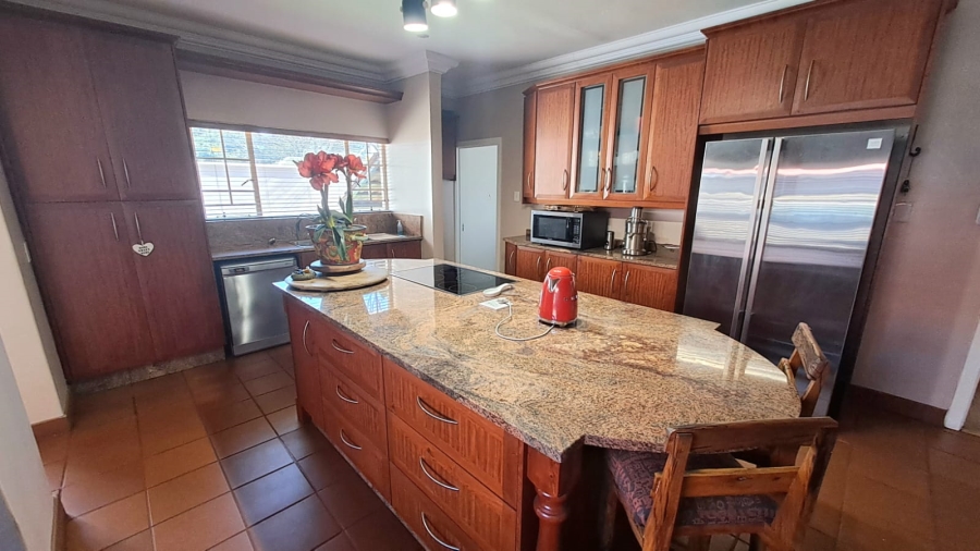 5 Bedroom Property for Sale in Three Rivers Gauteng