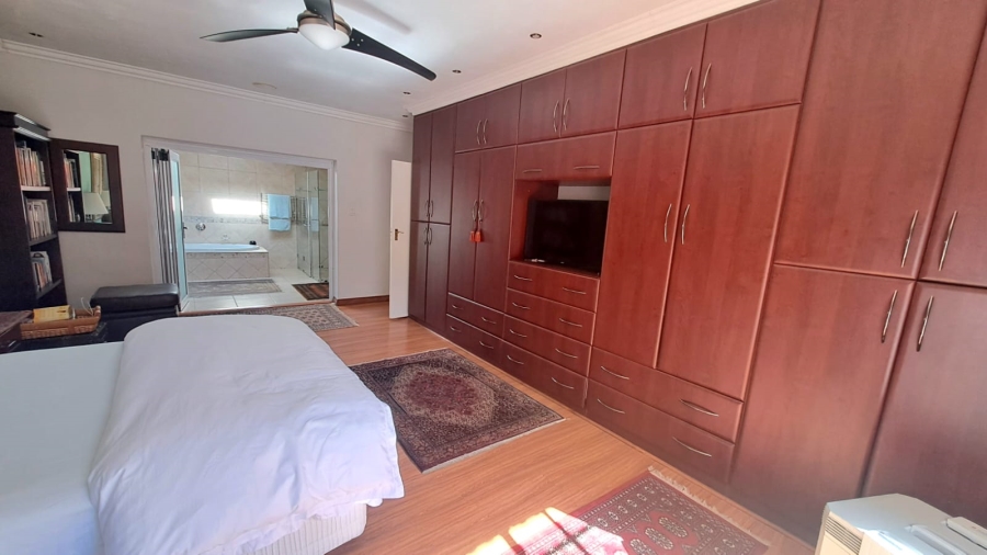 5 Bedroom Property for Sale in Three Rivers Gauteng